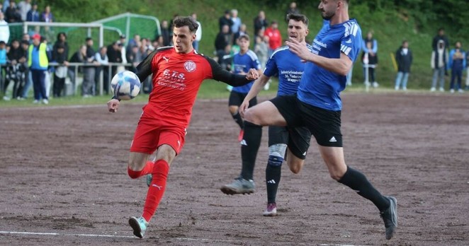 FK Jugoslavija Wuppertal ringt Viktoria Rott nieder und vertagt die Aufstiegsfrage