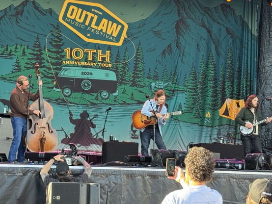 Outlaw Music Festival / Spokane Stadium / Spokane, Washington / Thursday May 22 2025