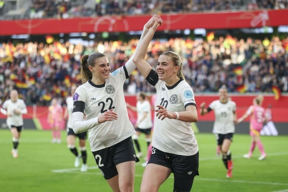 Germany v Scotland - UEFA Women