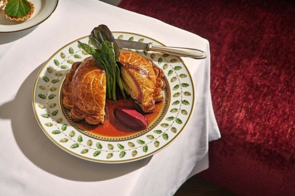 Le Chêne Brings Cozy Chic Parisian Dining To The West Village