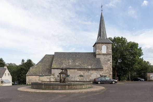 Église Saint-Blaise à #LaGodivelle (#PuyDeDôme) Située sur un territoire très isolé, aux conditions climatiques difficiles, peu peuplé et exclusivement agricole, cette petite église rurale de granit et basalte ...
Suite 👉 https://monumentum.fr/monument-historique/pa63000140/la-godivelle-eglise-saint-blaise
#Patrimoine #MonumentHistorique
Photo CC-BY-SA 4.0 : Pymouss