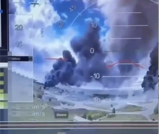 「ロシアの爆撃機が大量に燃えている」 - ウクライナのSBUドローンが大量攻撃で40航空機を超える '' hit 'hit hik hit、ソースの主張