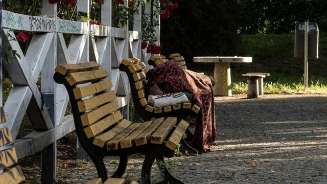 Berlin plant mehr Schutzräume für Obdachlose bei Hitze
