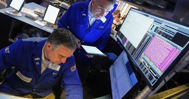 Wall Street rises again as US stocks pull closer to their records | Business