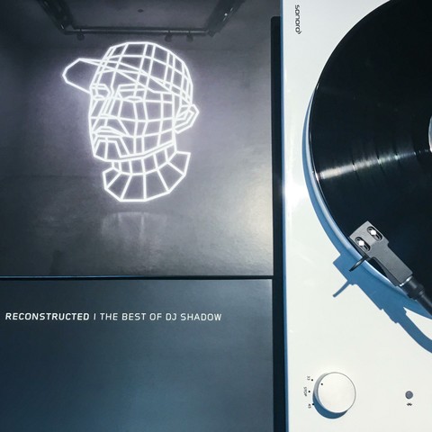 DJ Shadow / Reconstructed | The Best Of DJ Shadow (2012)