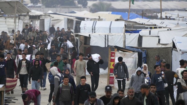 Gaza Humanitarian Foundation pauses food delivery after deadly shootings