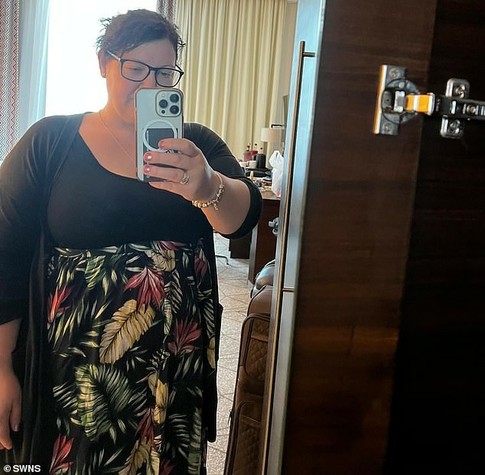 Emma says the turning point for her was seeing photos of herself on holiday weighing in at nearly 18st. She is pictured before her weight loss