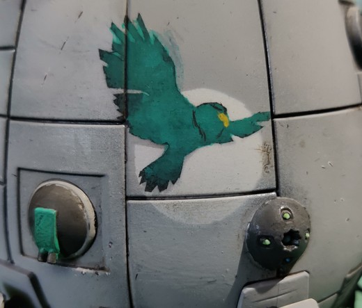 Clan Jade Falcon's Gamma Galaxy emblem on a grey DropShip. Now the 1700-2000 sector of the white planet is shadowed with a darker tone to follow Camospecs' guidelines.
