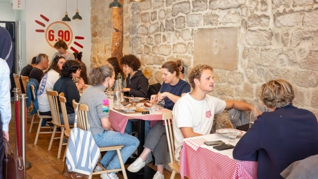 French have an appetite for cut-price dinners in divisive trend