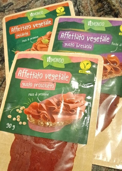 3 varieties of "Affettato vegetale" aka plant-based sliced meat alternative at Lidl: spicy, ham-style and "bresaola" style.