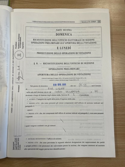 La pagina di oggi del verbale delle operazioni dell’ufficio di sezione 2 del comune di Riva Ligure.