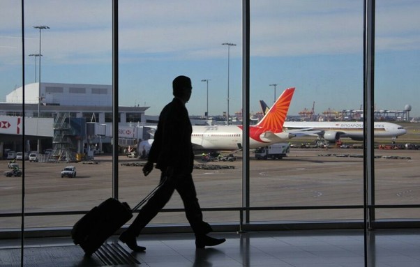 Il voyage gratuitement pendant six ans en se faisant passer pour un steward