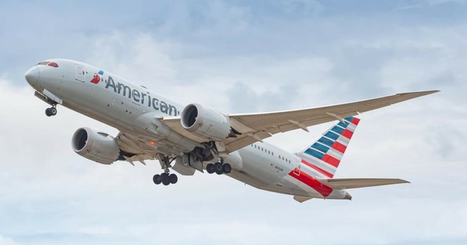 un Boeing 787 Dreamliner, identique à celui de l’accident, a réalisé quatre atterrissages d’urgence