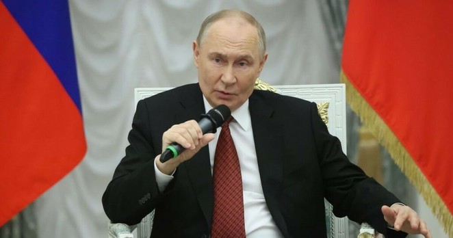 Russian economy meltdown as petrol prices soar 18% amid staggering inflation | World | News