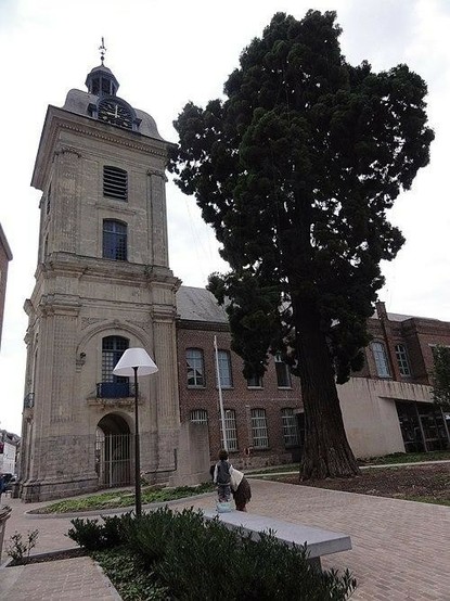 Hôtel de ville à #LeQuesnoy (#Nord) Construction limite XVIIe siècle XVIIIe siècle. Les façades, les couvertures et à l'intérieur : l'escalier d'honneur : inscription par arrêté du 11 juillet 1942 - Le beffroi ...
Suite 👉 https://monumentum.fr/monument-historique/pa00107778/le-quesnoy-hotel-de-ville
#Patrimoine #MonumentHistorique
Photo CC-BY-SA 4.0 : Havang(nl)
