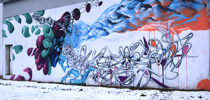 Streetart mural by graffiti artist street artist Fabian Zolar , blye cloyds, chains, bodyparts , abstract character, abstract graffiti