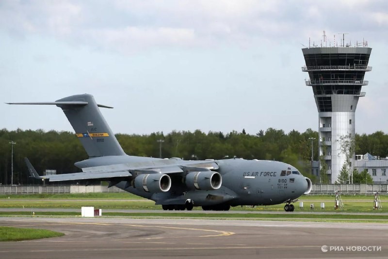 🇺🇸 A US Air Force Globemaster III aircraft issued an emergency signal in the skies over #Europe.
