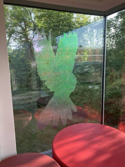 Silhouette of an extinct bird species