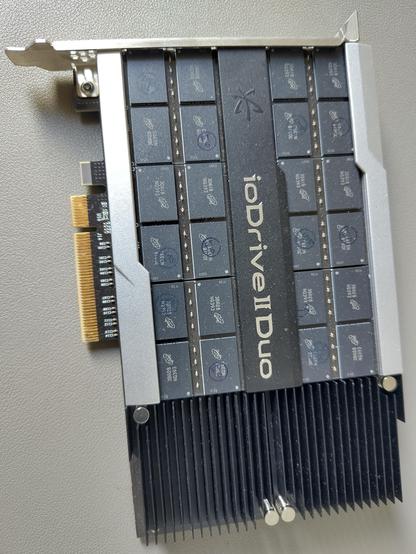 Foto einer Fusion ioDrive II Duo PCIe Karte.