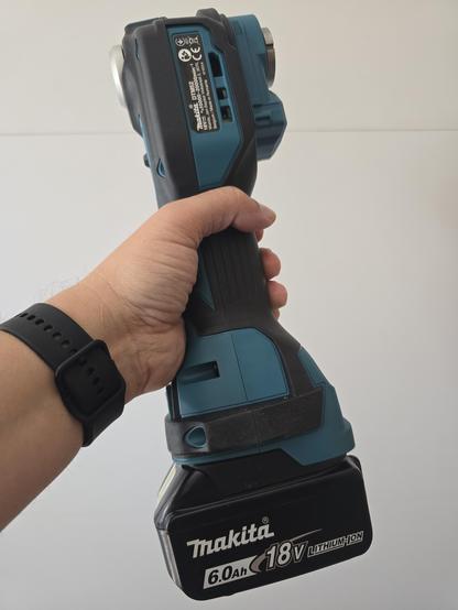 Makita DTM52 Multitool