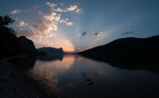 Sonnenuntergang über dem Mondsee.