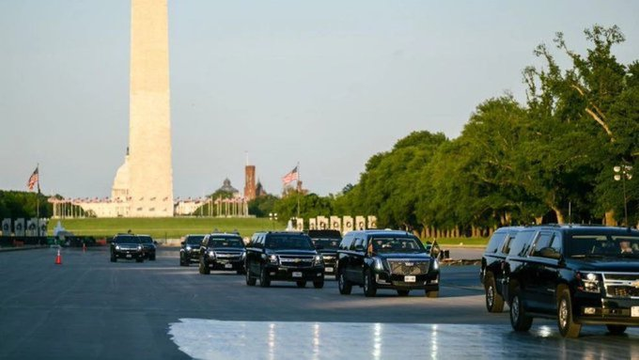 Pic of Trump's motorcade driving on the reflecting pool when it was empty.
