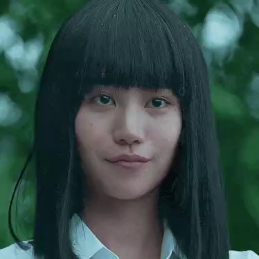 A gif from the popular Thai series "Girl From Nowhere". The character Nanno smirks knowingly.