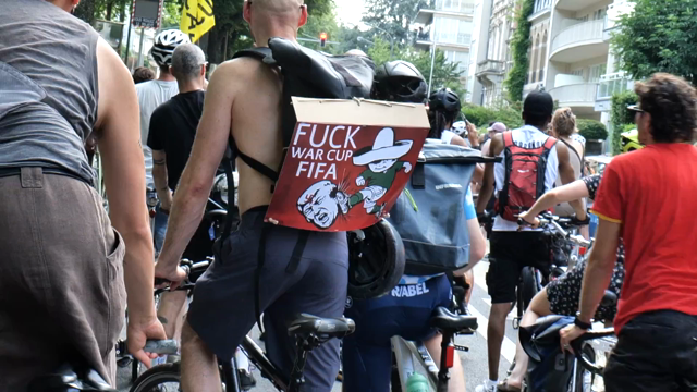 Video of a Critical Mass movement.