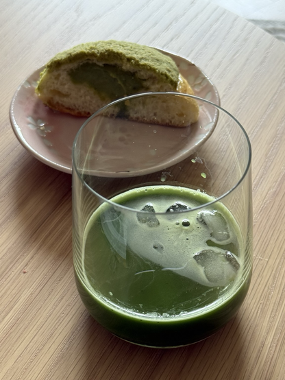 Eis-geschüttelter Usucha (Matcha)