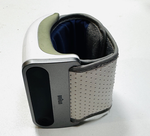 Foto: Braun iCheck 7 Handgelenk Blutdruckmessgerät (BPW4500WE)