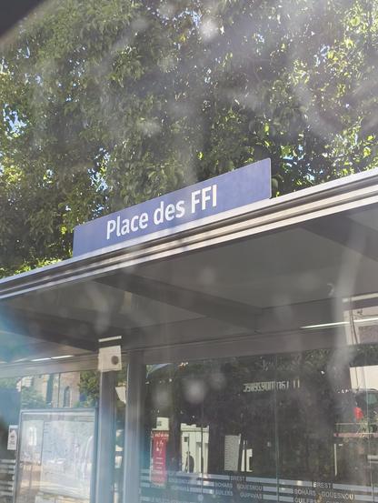 Place des FFI bus stop sign