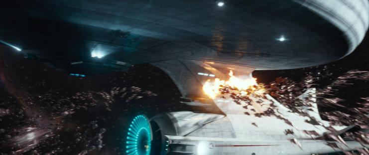 Little ships in Star Trek Beyond flying in a swarm and slicing into the Enterprise