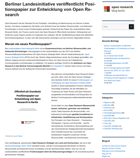 Screenshot von https://blogs.fu-berlin.de/open-research-berlin/2026/07/02/landesinitiative-open-research-berlin-positionspapier/

 Startseite Aktuelles Berliner Landesinitiative veröffentlicht Positionspapier zur Entwicklung von Open Research
Berliner Landesinitiative veröffentlicht Positionspapier zur Entwicklung von Open Research

Open Research soll der Standard für die Produktion, Vermittlung und Nachnutzung von Wissen in Berlin werden: Auf dieses strategische Ziel haben sich Vertreter*innen der Berliner Wissenschafts- und Kulturerbe-Einrichtungen in einem neuen Positionspapier geeinigt. Verfasst hat das Papier die Landesinitiative Open Research Berlin, der Prozess wurde durch das Open Research Office Berlin koordiniert. Hintergründe und Inhalt des neuen Papiers werden im Folgenden kurz erläutert. Mit der Veröffentlichung startet eine öffentliche Kommentierungsphase, so dass sich alle Interessierten einbringen und den Prozess mitgestalten können.

Warum ein neues Positionspapier?

Die Landesinitiative Open Research Berlin ist ein Zusammenschluss von Berliner Wissenschafts- und Kulturerbe-Einrichtungen. Hervorgangen ist die Landesinitiative aus der 2014 vom Berliner Wissenschaftssenat einberufenen AG Open-Access-Strategie Berlin. Mit der Verabschiedung der  Open-Access-Strategie Berlin (2015) durch das  Berliner Abgeordnetenhaus wurde die Grundlage geschaffen, den offenen Zugang und eine umfassende Nutzbarkeit im Sinne von Open Access für Publikationen, Forschungsdaten und Kulturdaten zu etablieren. Ein weiterer wichtiger Schritt ist die Aufnahme von Open Research in das Berliner Hochschulgesetz (BerlHG): In Paragraph 41 werden Open Access und Open Science definiert und der Auftrag der Hochschulen beschrieben.
Titelblatt des neuen Papiers

Nun geht die Landesinitiative Open Research Berlin – gut zehn Jahre nach der Open-Access-Strategie – den nächsten Schritt: Im neuen Positionspapier zur Entwicklung von Open Research in Berlin (2026) wurden in einem partizipativen Prozess zahlreiche Vorschläge erarbeitet, wie die Aktivitäten zur Förderung von Open Access auf Open Research ausgeweitet und Koordination und Kooperation im Berliner Forschungsraum weiterentwickelt werden können.

Grund dafür ist, dass Open Research Wissenschaft besser, wirksamer, gerechter und resilienter macht. Dafür brauchen die Wissenschafts- und Kulturerbe-Einrichtungen gezielte Investitionen in Infrastruktur, Qualifizierung und Anreizsysteme. Die Prinzipien von Open Research – Transparenz, Partizipation, Fairness und Diversität – sind für demokratische Aushandlung, Meinungsbildung und das Gemeinwohl der Stadtgesellschaft entscheidend. Auch deshalb braucht das Land Berlin ein koordiniertes Vorgehen zusammen mit den Wissenschafts- und Kulturerbe-Einrichtungen.