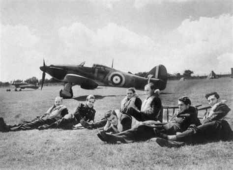 “Top Photo: Pilots of 'B' Flight, No. 32 Squadron relax on the grass at Hawkinge in front of Hurricane Mk I P3522, GZ-V. July 29, 1940.”

credit Imperial War Museum collection

source https://www.nationalww2museum.org/war/articles/battle-britain-not-so-few