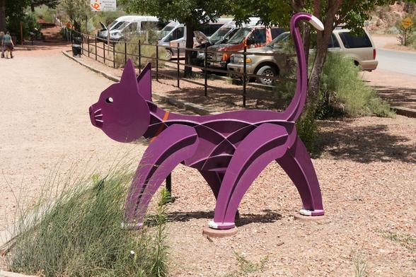 Metal sculpture of a cat