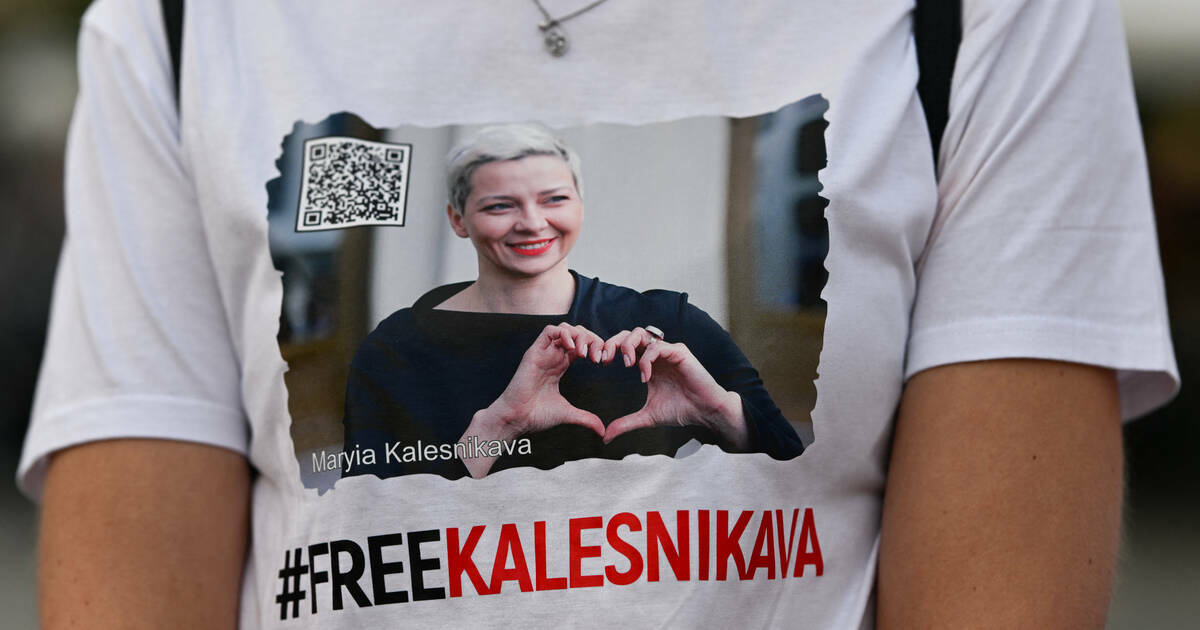 Maria Kalesnikava, membre du trio féminin qui avait porté la candidature de l’opposition à l’été 2020, est maintenue à l’isolement depuis plus de 550 jours.