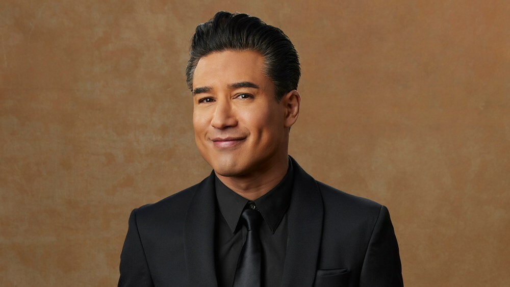 Mario Lopez at the portrait booth at the 81st Golden Globe Awards held at the Beverly Hilton Hotel on January 7, 2024 in Beverly Hills, California.