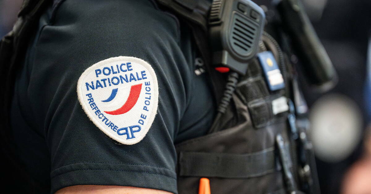 Depuis 2014, policiers et gendarmes doivent porter sur leur uniforme leur matricule, un numéro d’identification individuel dit RIO.