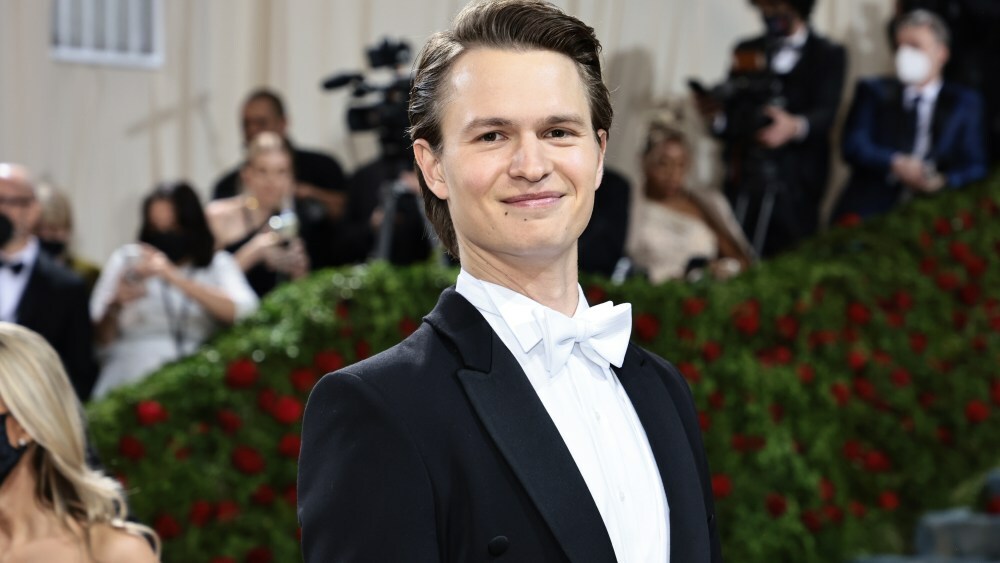 NEW YORK, NEW YORK - MAY 02: Ansel Elgort attends The 2022 Met Gala Celebrating "In America: An Anthology of Fashion" at The Metropolitan Museum of Art on May 02, 2022 in New York City. (Photo by Jamie McCarthy/Getty Images)