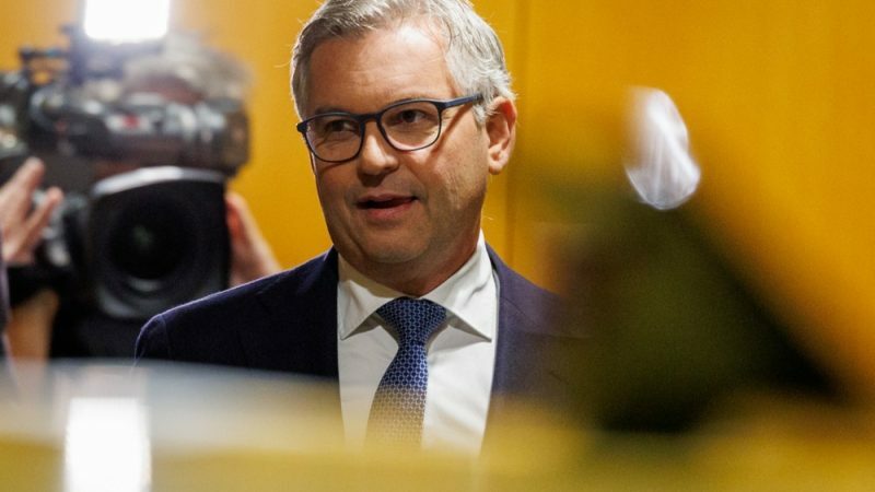 https://www.euractiv.com/section/politics/news/magnus-brunner-gets-parliament-rubberstamp-for-eu-migration-job/