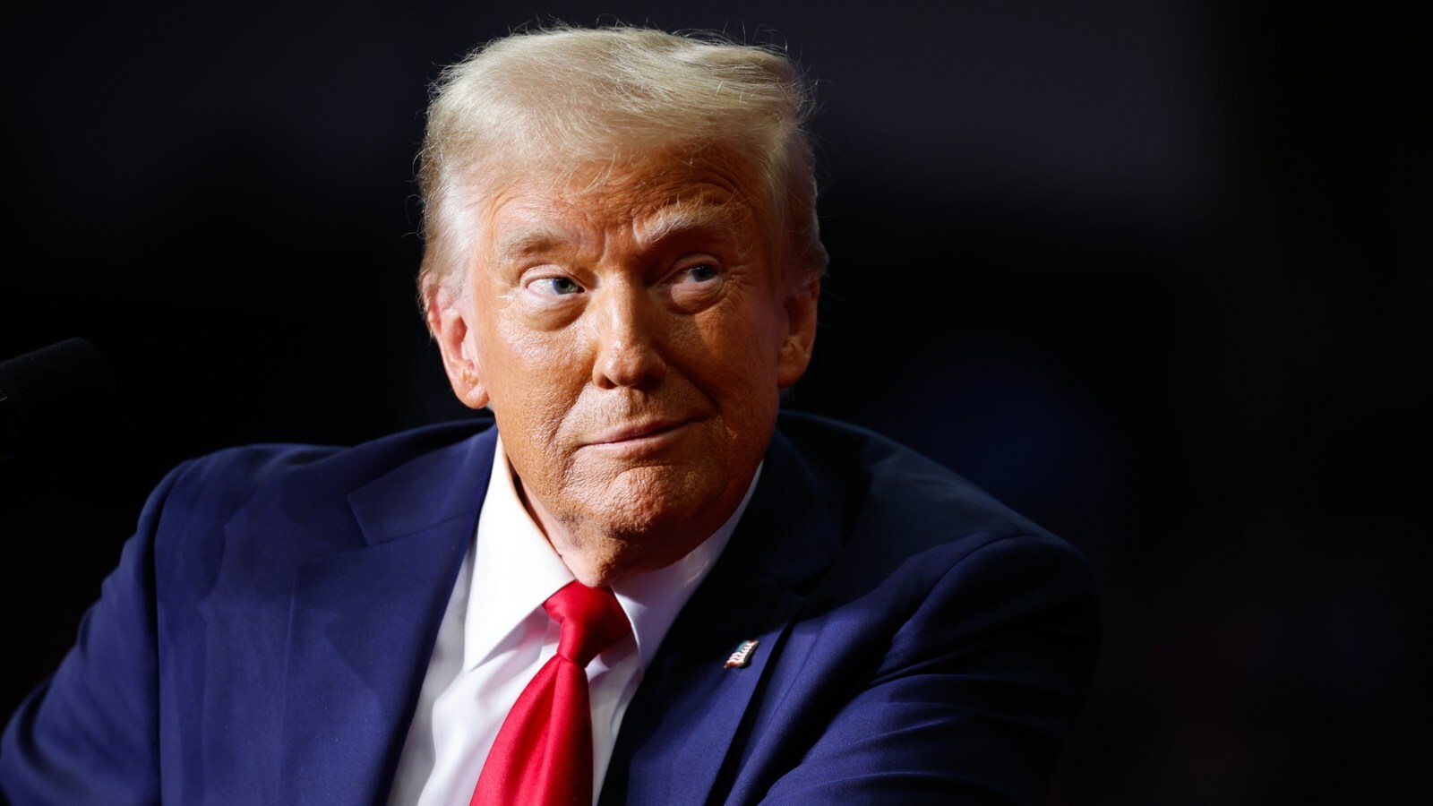 PITTSBURGH, PENNSYLVANIA - NOVEMBER 04: Republican presidential nominee, former President Donald Trump holds a campaign rally at the PPG Paints Arena on November 04, 2024 in Pittsburgh, Pennsylvania. With one day left before the general election, Trump is campaigning for re-election in the battleground states of North Carolina, Pennsylvania and Michigan. (Photo by Chip Somodevilla/Getty Images)