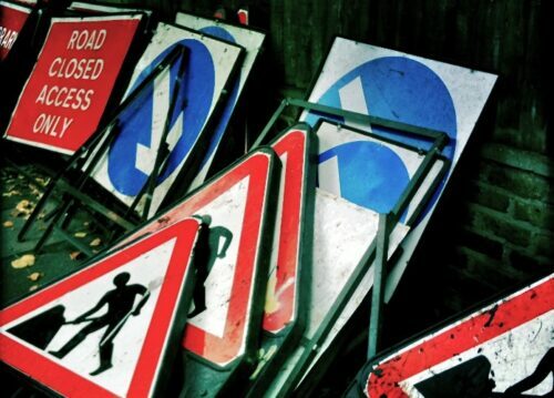 Foto: Verkehrsschilder, Stew Dean, flickr, CC BY-NC 2.0 Foto: Verkehrsschilder, Stew Dean, flickr, CC BY-NC 2.0