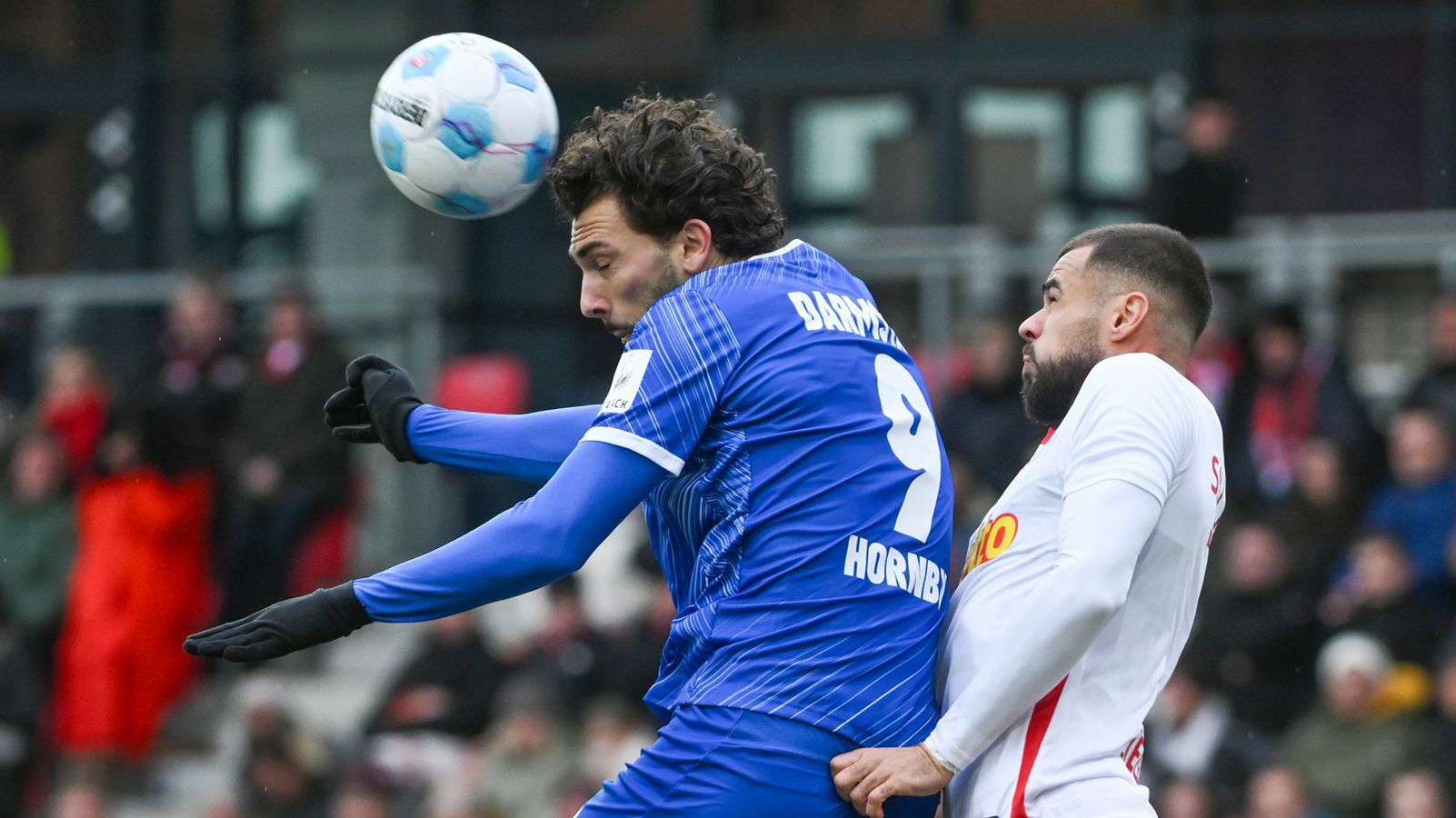 Spielszene Jahn Regensburg - Darmstadt 98