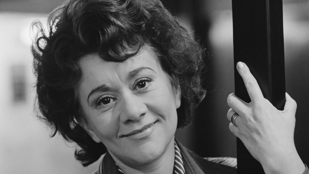 English actress Joan Plowright, UK, 17th October 1975. (Photo by Evening Standard/Hulton Archive/Getty Images)