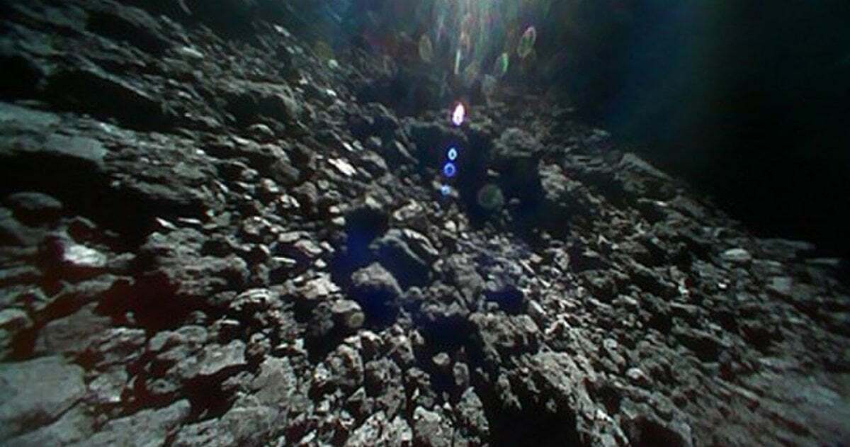 Aufnahme vom Asteroiden (162173) Ryugu beim Anflug der Raumsonde.