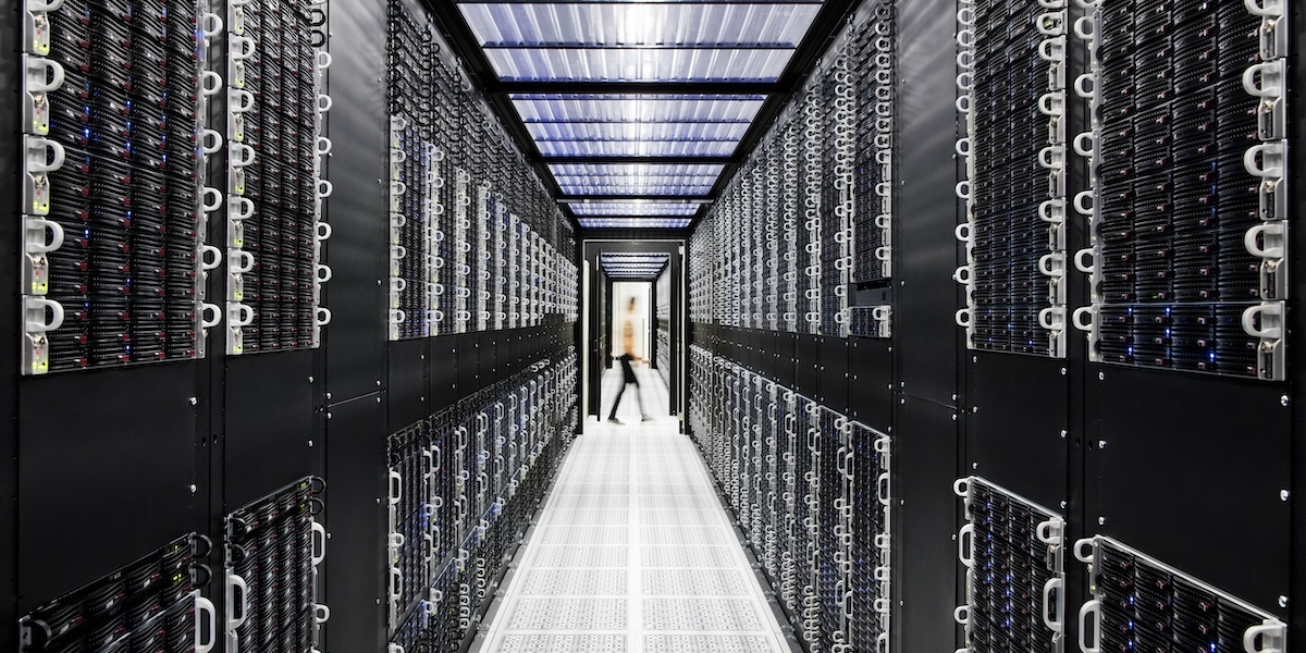 1733128353-data_center