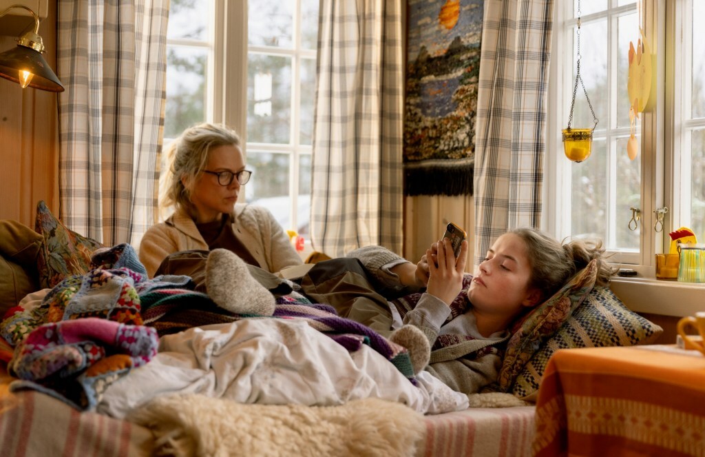 Ane Dahl Torp and Ella Øverbye in 'Dreams (Sex Love)'
