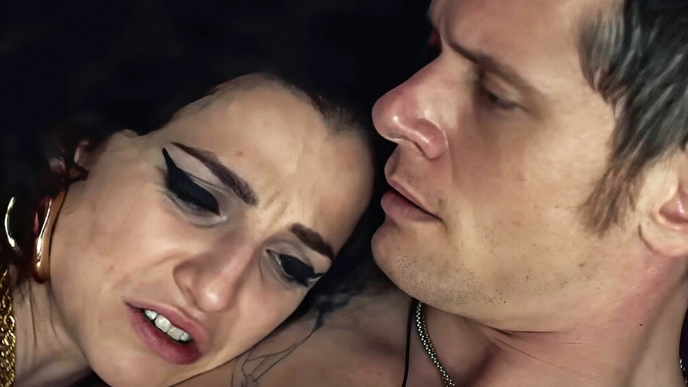 BACK TO BLACK, from left: Marisa Abela as Amy Winehouse, Jack O'Connell, 2024. © Focus Features / Courtesy Everett Collection