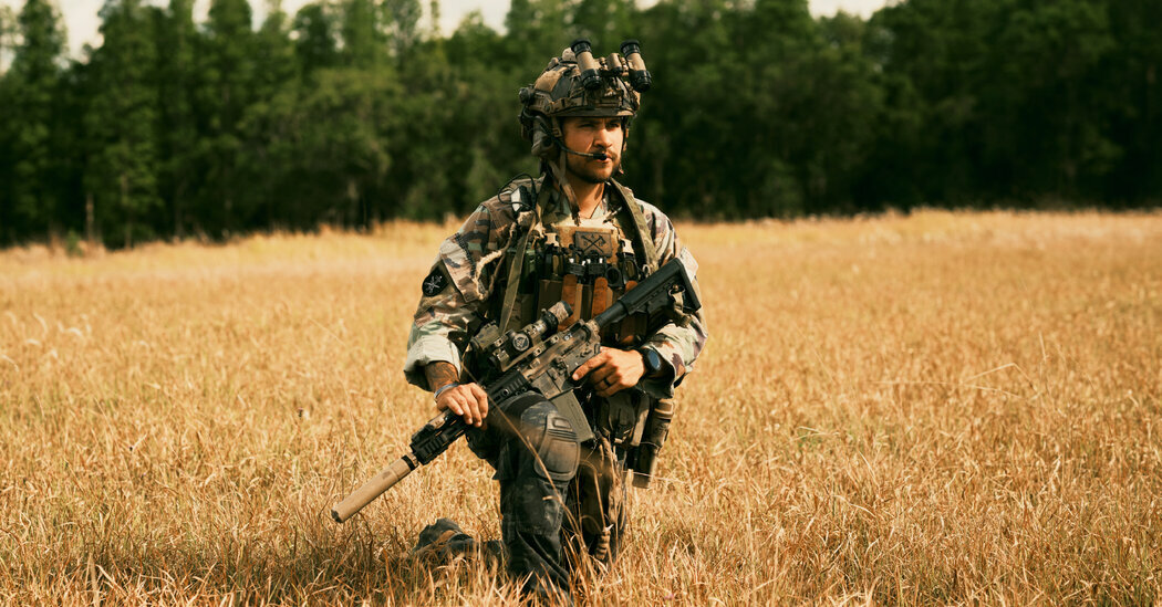 Christopher Eric Roscher, an Air Force veteran, teaches a course called Full Contender Minuteman in Leesburg, Fla.