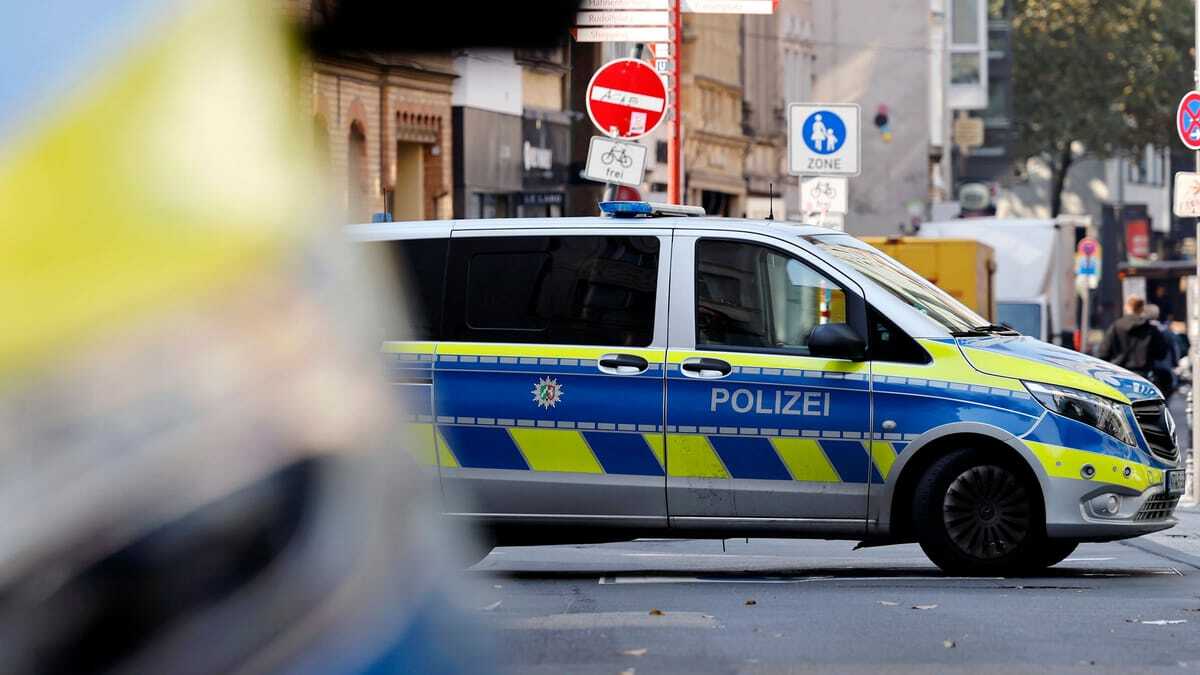 Beteiligte von Drogenkrieg stehen vor dem Landgericht